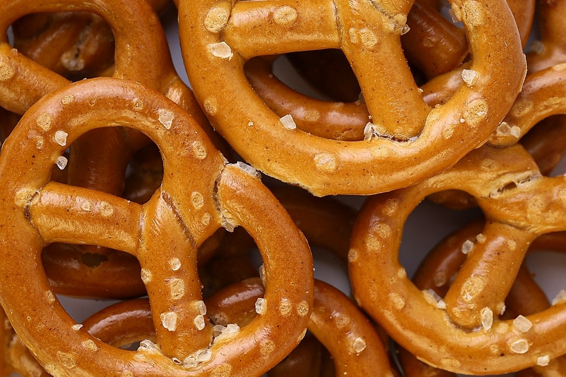 The Health Benefits of Eating Pretzels Drink'n Pretzels